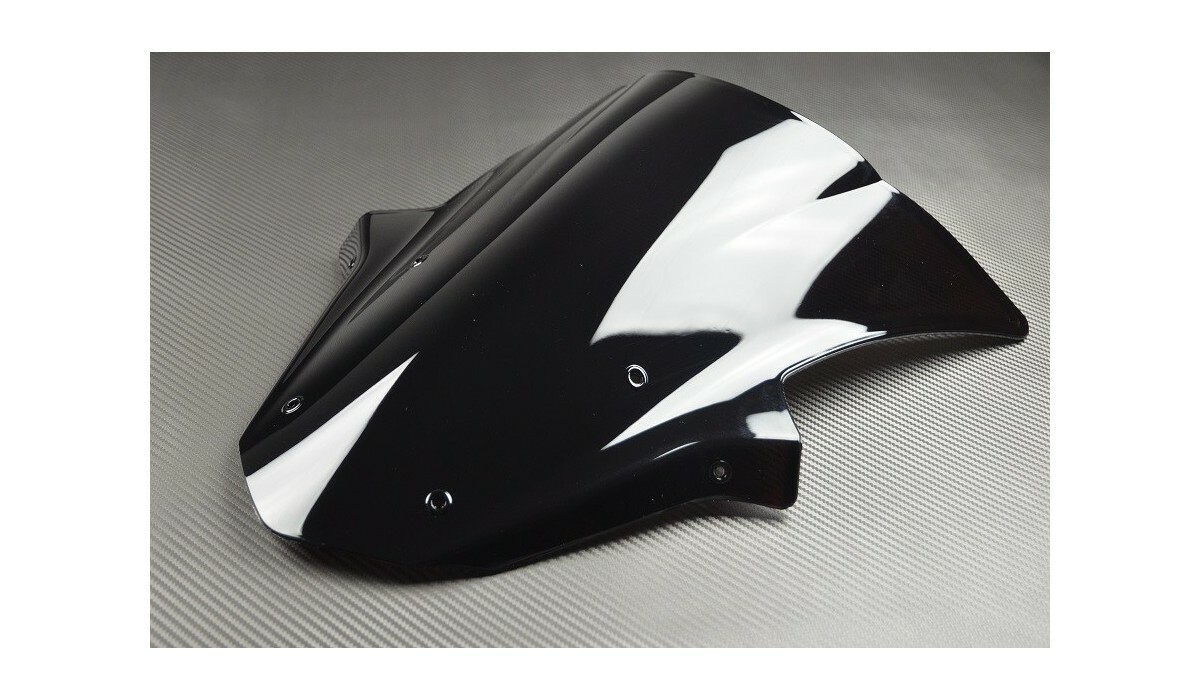 Bulle noire Kawasaki ZX-10R 2014 confort de conduite sur piste