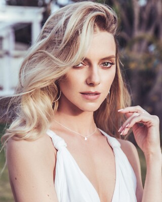 SEXY ELLE EVANS 8x10 PHOTO *