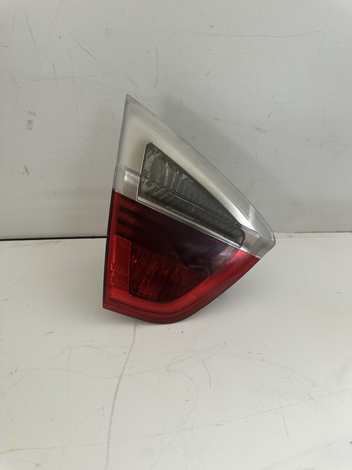 FANALE STOP POSTERIORE INTERNO SINISTRO SX LATO GUIDA BMW SERIE 3 E90 2005-2013
