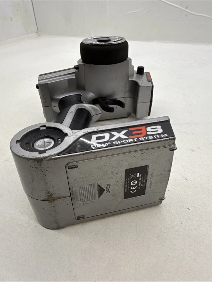 Spektrum DX3S DSM Sport Transmitter Radio Arrma Hpi Team Associated Traxxas - Image 3 of 3