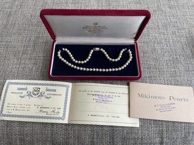 MIKIMOTO 1960s antique Cultured 64 7mm Pearl Necklace 45cm length & original box - Image 1 of 4