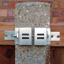 POSTFIX® 4" X 4" SLOTTED CONCRETE FENCE POST Brackets COMPLETE with Integral Sec