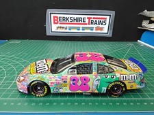 Action Diecast NASCAR 2003 Elliott Sadler #38 M&M's/Groovy Summer Taurus 1:24 R