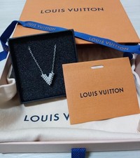 Louis Vuitton Necklace Ladies LV Pearl Essential V
