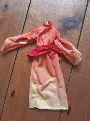 Vintage Barbie Sindy Size Kleid