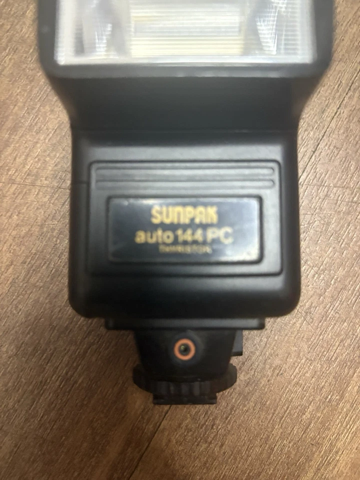 Sunpak Auto 144 PC Thyristor Camera Flash Shoe Mount - Image 2 of 4