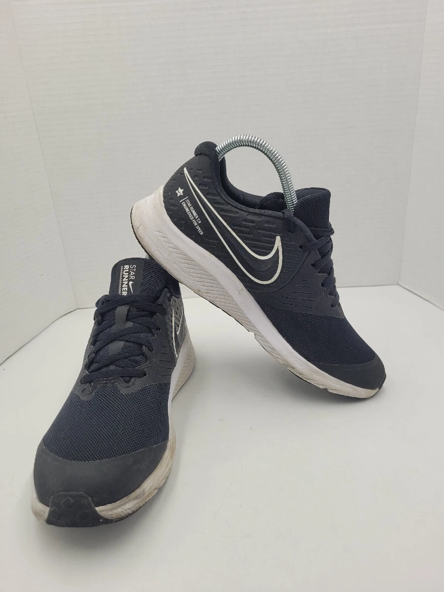 Nike boys hotsell size 2