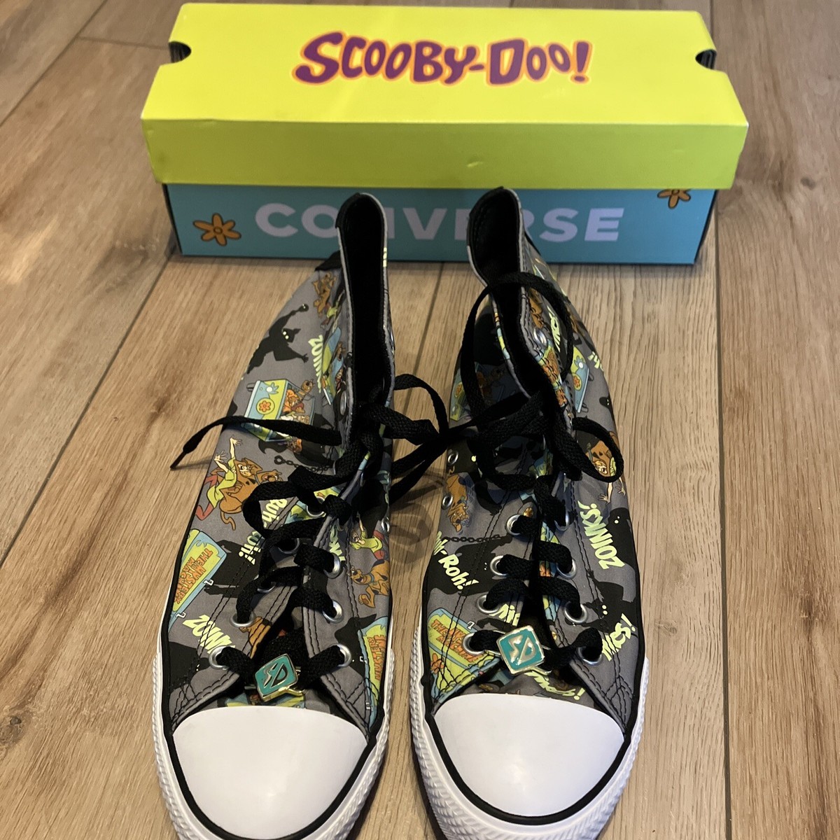 Converse Scooby Doo Chuck Taylor All Star Hi Top Limited Edition Size  Glow