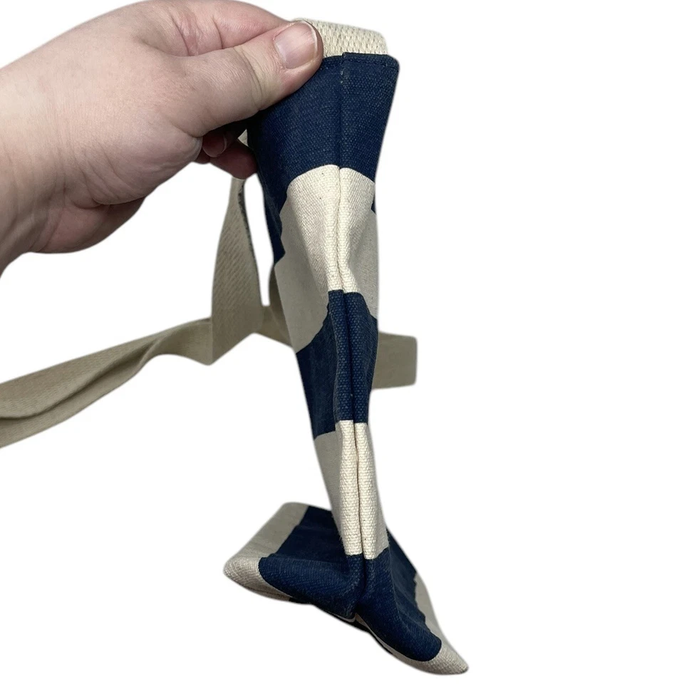 Bolso Bandolera Dansko Crema y Azul Marino Rayas Lona Cartera Botón a Presión Náutico Foto 4 de 4