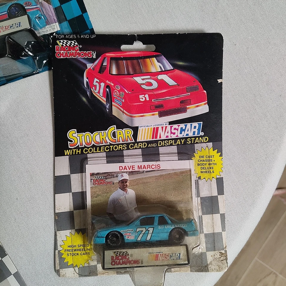 9 克拉 1990 - 92 赛车冠军 NASCAR 1: 64 现货车老式收藏传奇 — 第 2/4 张图片