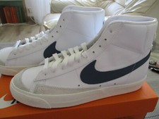 Baskets montantes blaser mid’77 NIKE blanches Unisexe Taille 41/Pour pointure 40