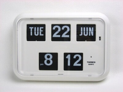TWEMCO QD-35 掛時計 ホワイト TWEMCO Table & Wall Clock Digital Flip Clock With Calendar QD-35
