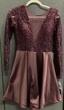 My Michelle Lace Dress Formal Homecoming Short Burgundy Size 5 Deep V NWT D 