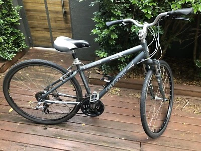 giant elwood bike