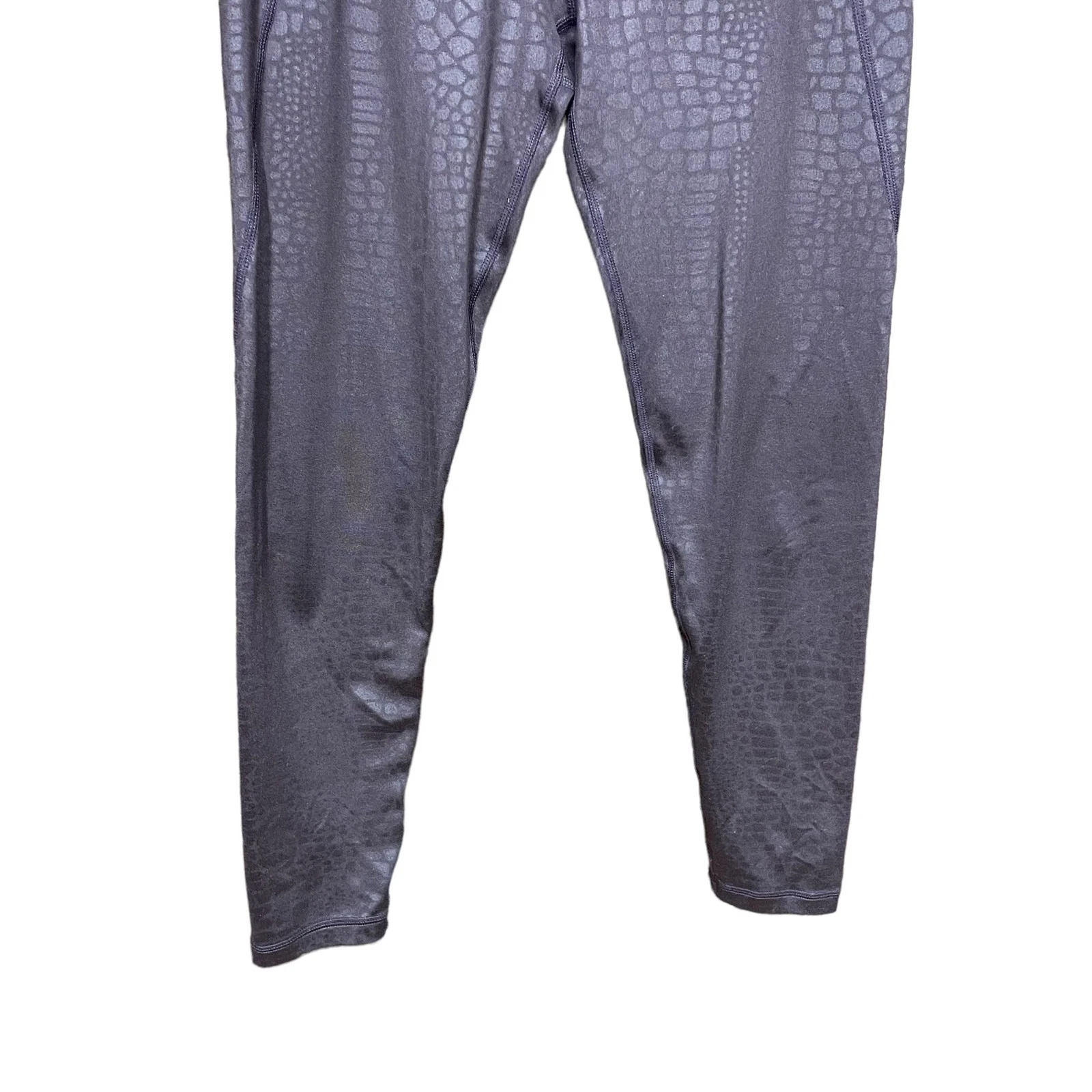 sweaty-betty all day embossed crocodile 7/8 leggings
