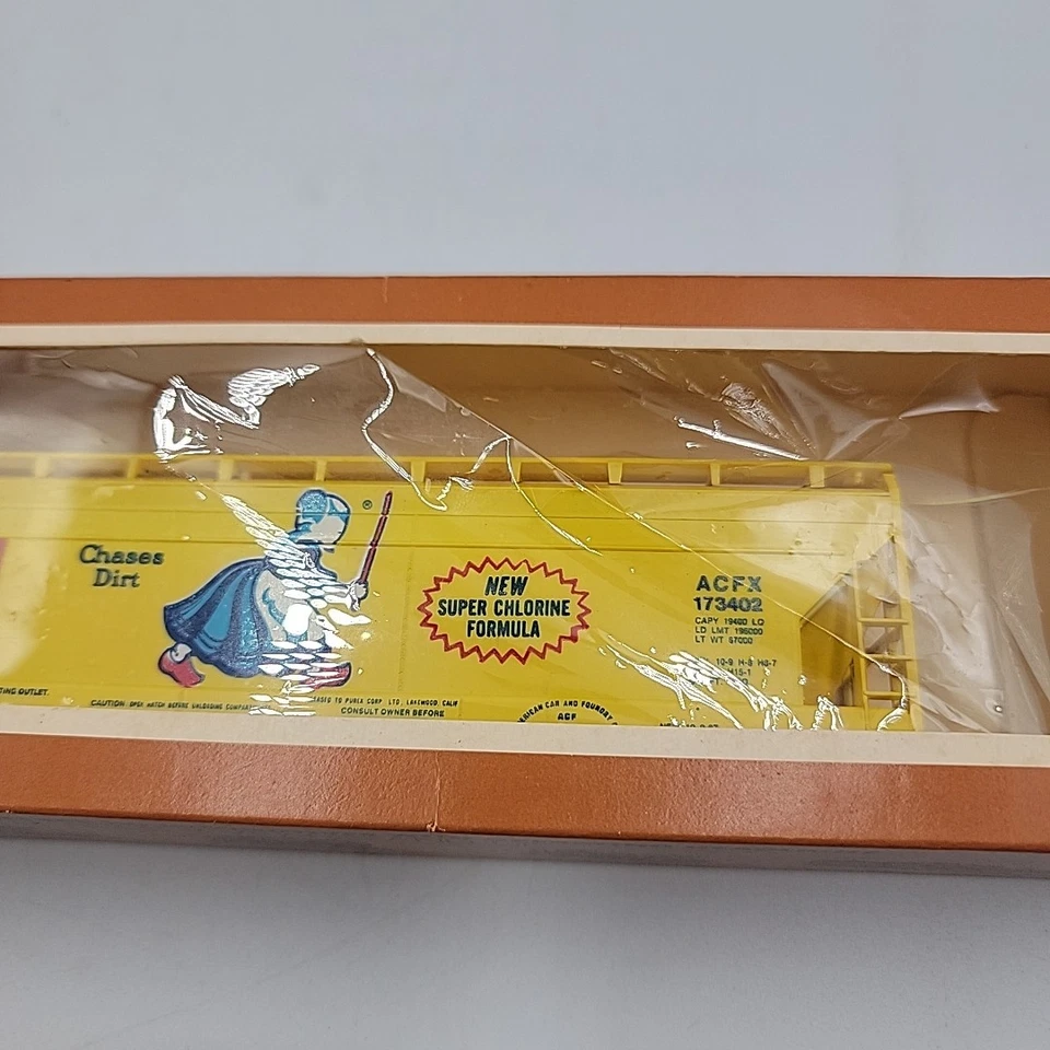 Tyco Box Car 358 F HO Scale Advertising Old Dutch Cleanser Vintage - Image 3 of 4