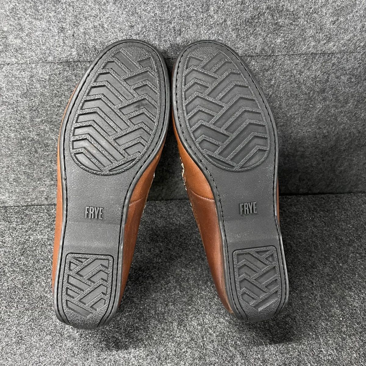 FRYE Lewis Venetian Driving Shoe Men