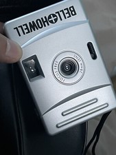 BELL HOWELL Point And Shoot 35MM Film Camera "Focus Free" 28MM Lens With Case