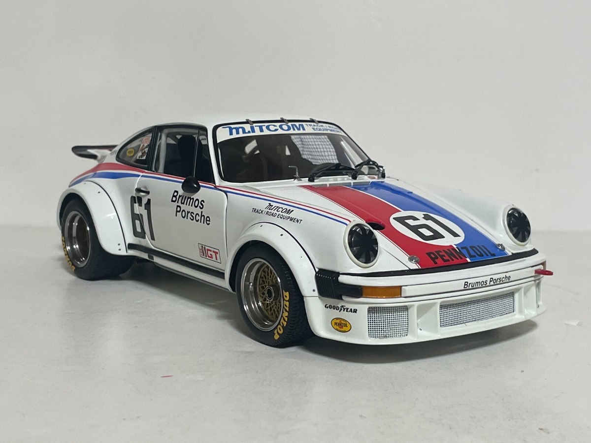 Exoto 1/18 Porsche 934 RSR #61 Daytona 24h 1977 Jim Busby