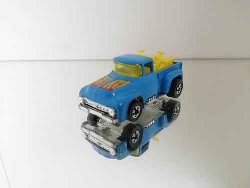 Hot Wheels Ford 56 Hi HAULER pick up camion con 2 moto buono - Foto 4 di 7