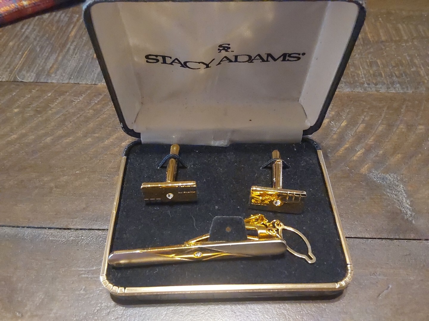 Shell Cufflinks Vintage Stacy Adams Silver Tone Cufflink And Tie Clip Set In Hard Shell ...