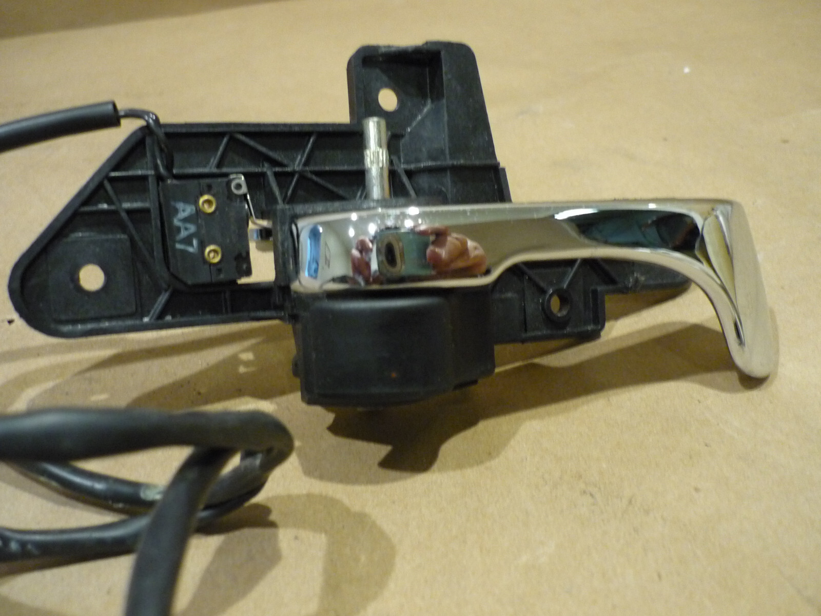 Maserati 4200  RH Interior Door Handle  -P/N 67236800
