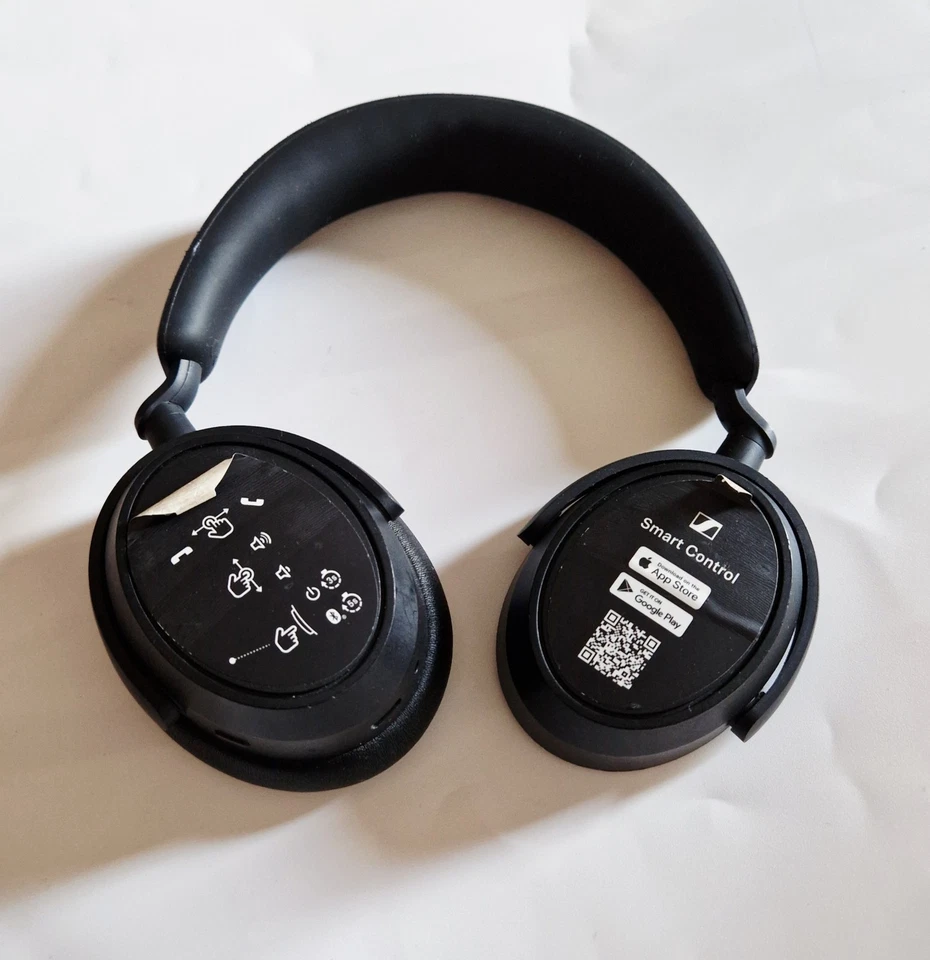 Sennheiser Accentum Plus Wireless, photo 1 of 5