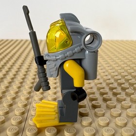 LEGO Atlantis: Samantha Rhodes, SPEARGUN, atl022, 7985, CITY OF ATLANTIS, 2011