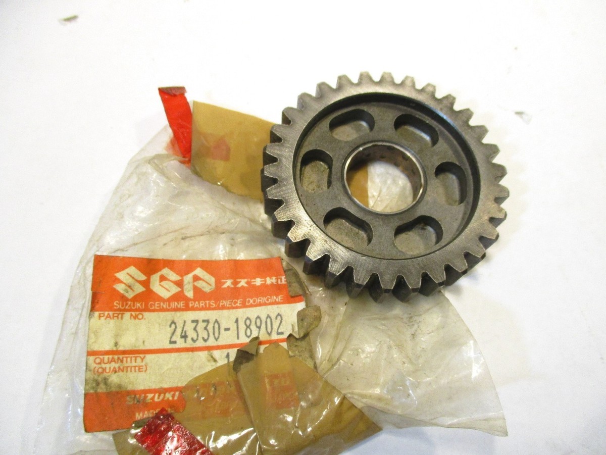 ピース SUZUKI ALT125 LT125 3RD THIRD DRIVEN DRIVE GEAR ALT LT 125 24330