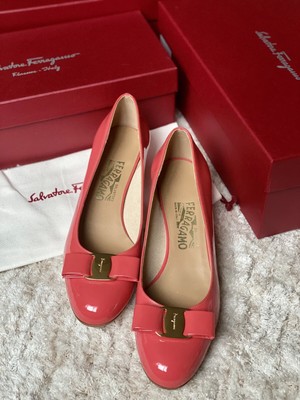 salvatore ferragamo shoes red