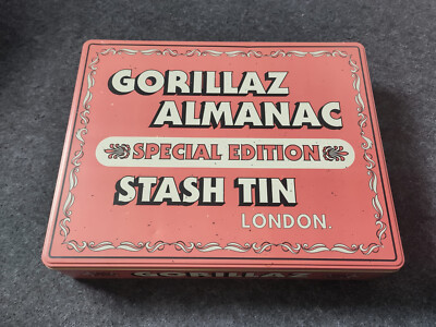 GORILLAZ - Almanac SUPER DELUXE - WITHOUT signed Artcard/ OHNE signierte Artcard