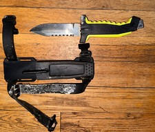 USA U. S. Divers Aqua-Lung Diving Dive Knife US Scuba Neon Yellow Grips