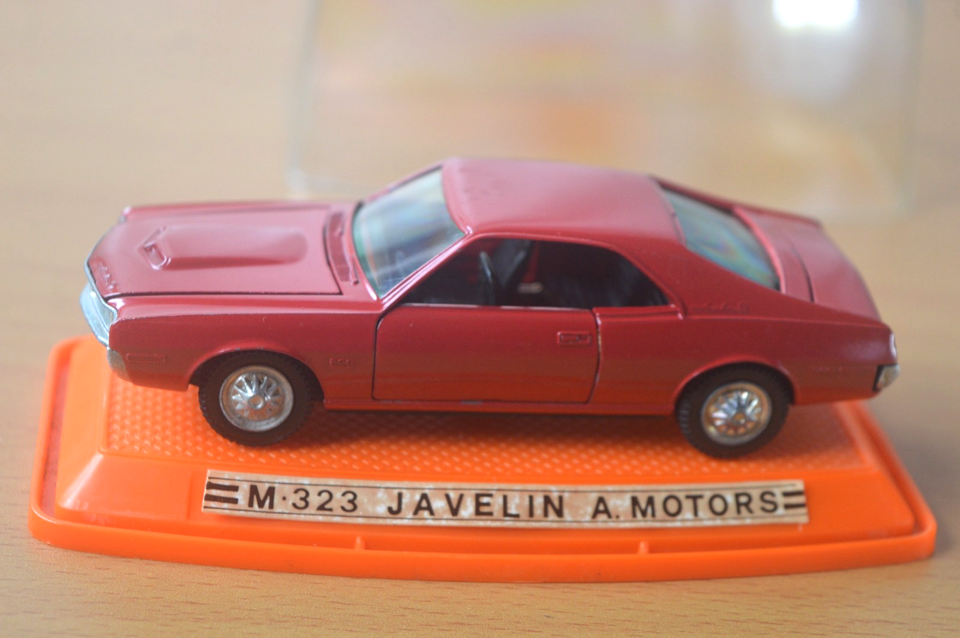 PILEN M-323 : AMC Javelin vert metal - avec boîte d'origine