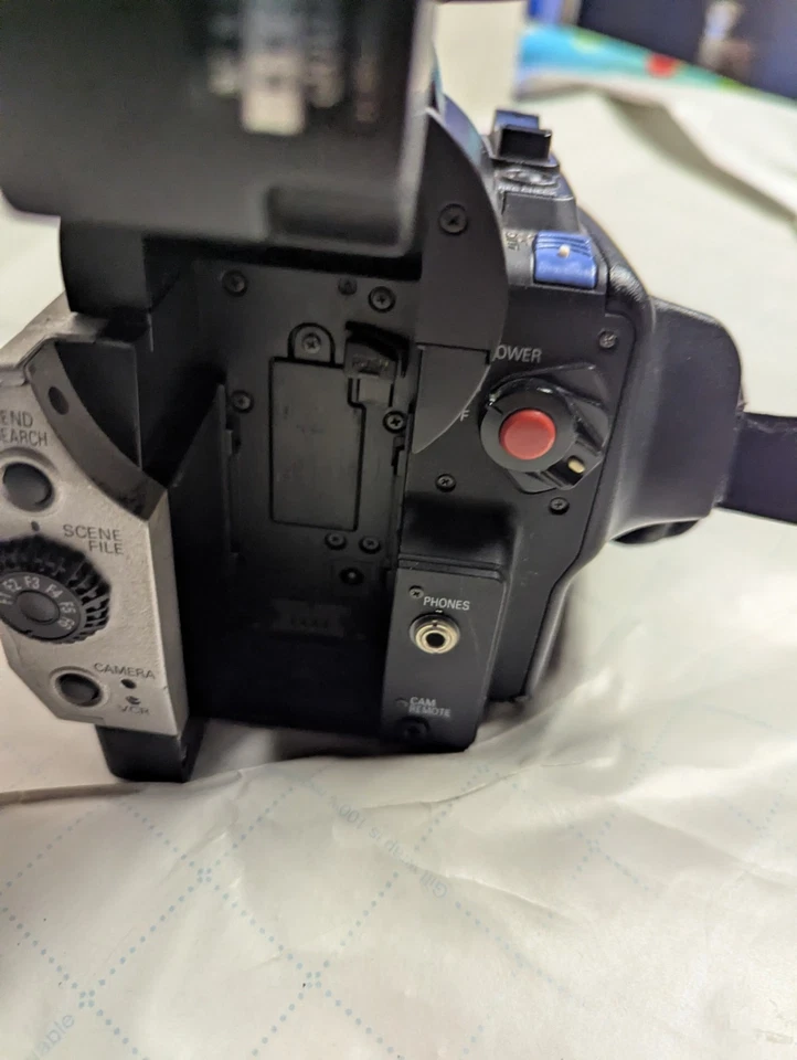 *For Parts* Panasonic Model: DVX100P MiniDV 3 CCD Video Professional Camcorder - Image 4 of 4