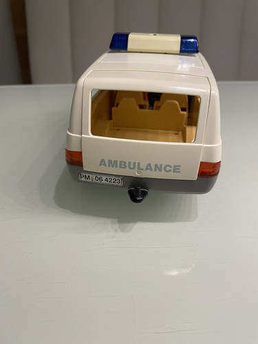 PLAYMOBIL® 4223 Notarzt Rettungswagen Krankenwagen Arzt Ambulance NEU Polybag - Bild 15 von 17