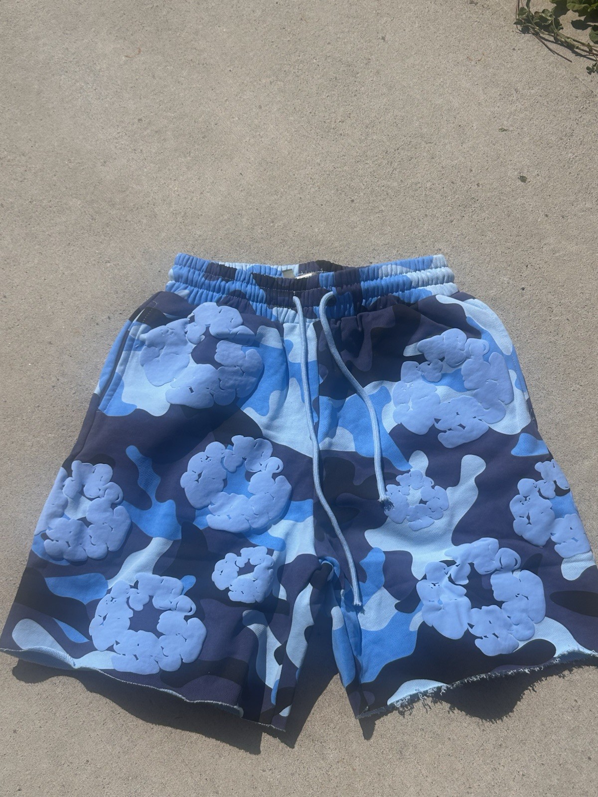 Denim Tears Royal Blue Cotton Wreath Shorts Size Small