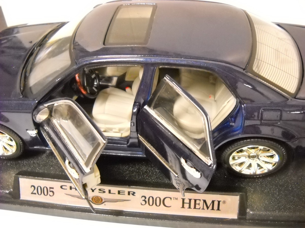 ミニカー CHRYSLER 300C HEMI 1/18 MOTOR MAX Motor Max Navy Blue 2005 Chrysler 300C Hemi 4 Door 1:18