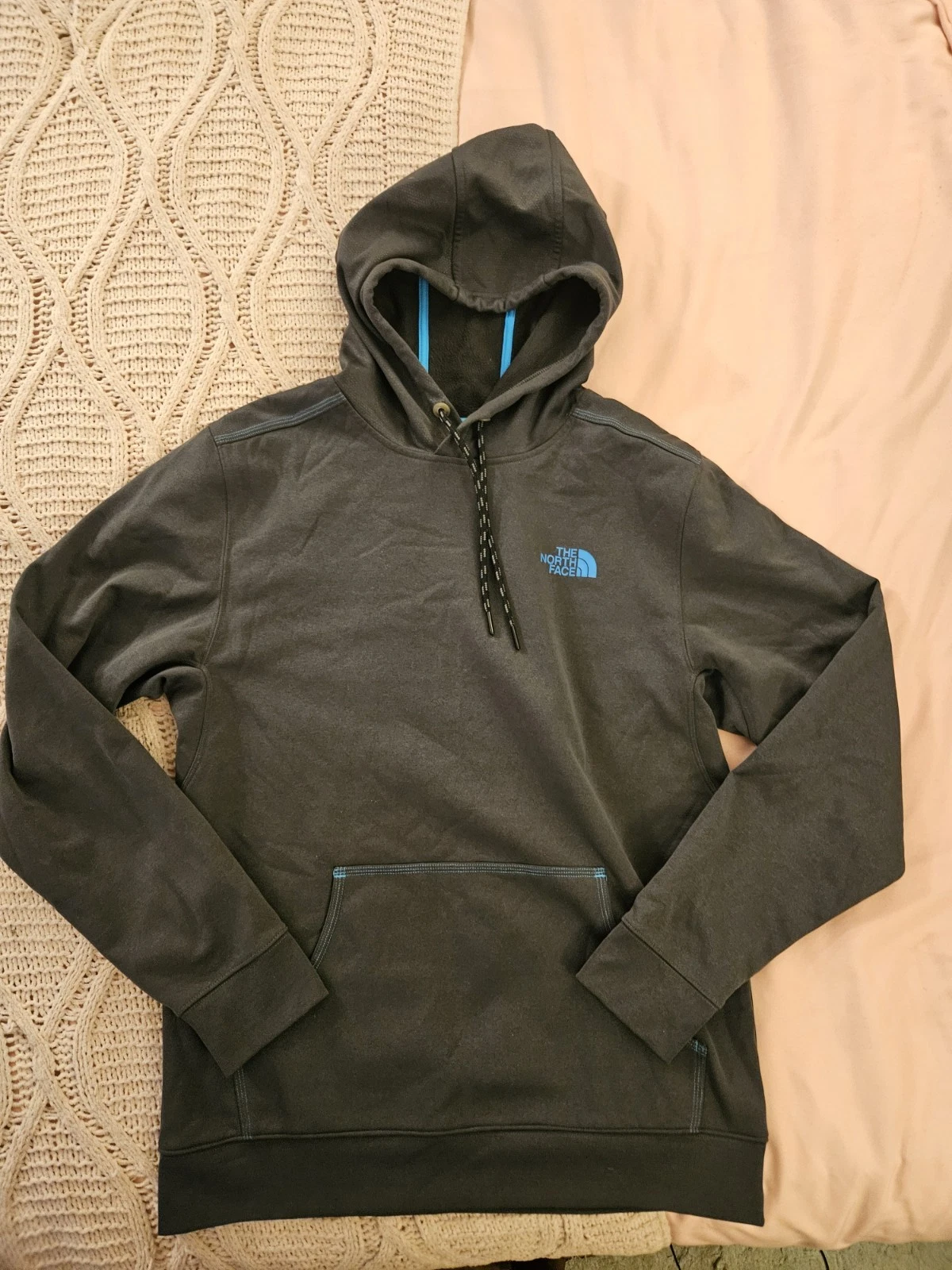 The North Face Men’s Mountain Insulated Pullover Hoodie Jacket L Fleece EUC