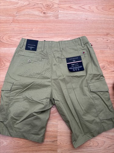 BNWT Men's Tommy Hilfiger THFLEX 1985 Harlem Cargo Shorts Faded Olive 30 waist - Picture 4 of 5