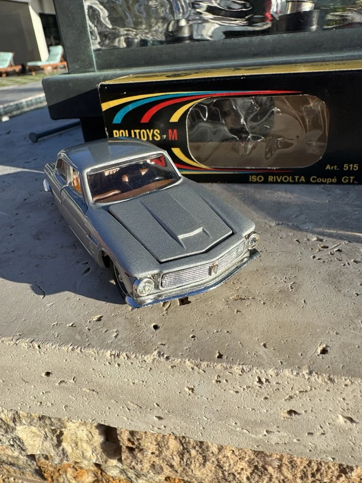 Politoys-M ISO Rivolta Coupe GT - RARO Plateado - CASI COMO NUEVO 1/43 - De colección No.515 Foto 2 de 4