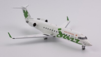 NG Model Bombardier CRJ100 Air Canada ''green'' C-FWSC 1:200 Modellflugzeug