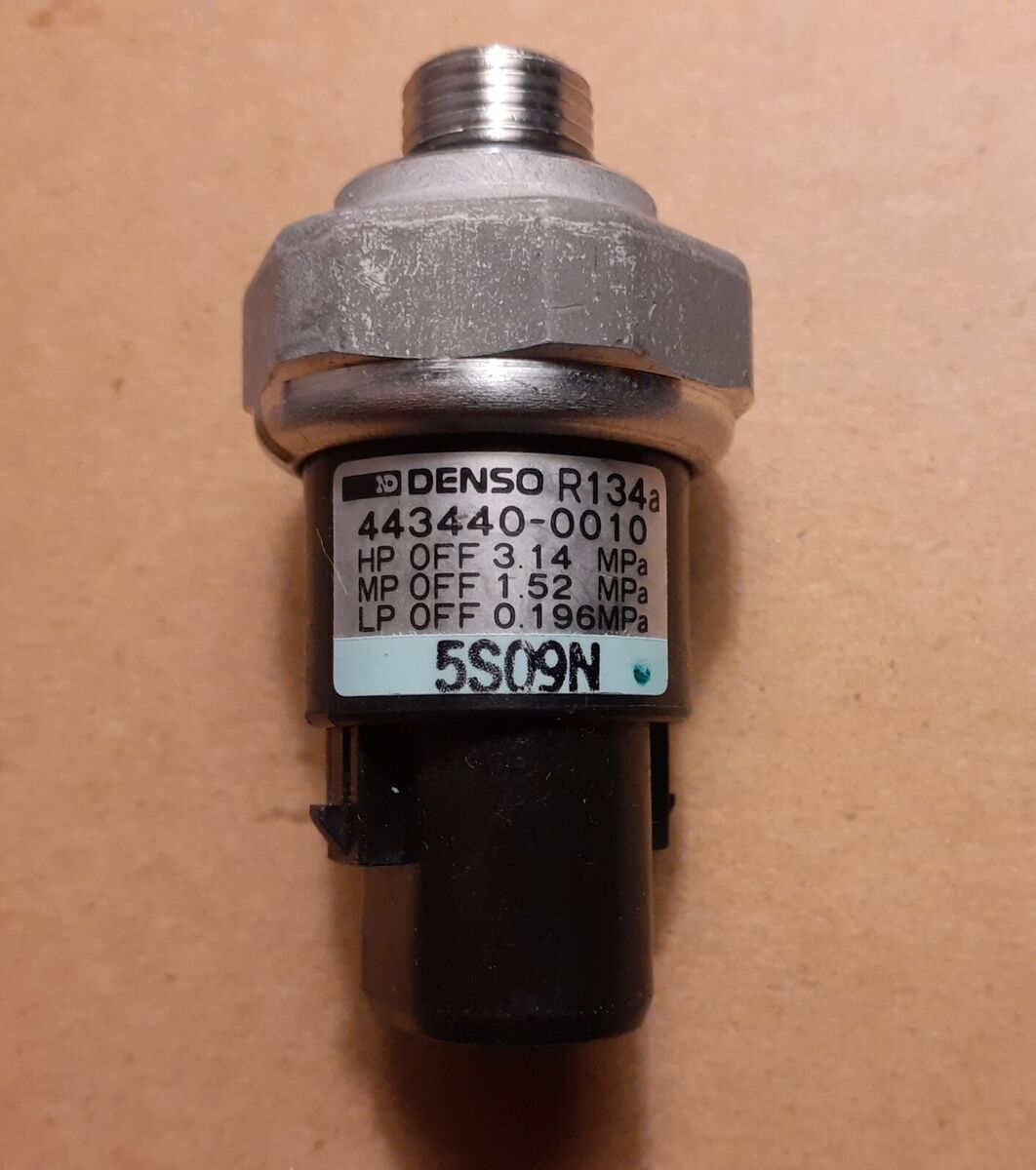 NEW DENSO Original AC Pressure Switch 88645-06020 443440 NEW DENSO Original AC Pressure Switch 88645-06020 443440