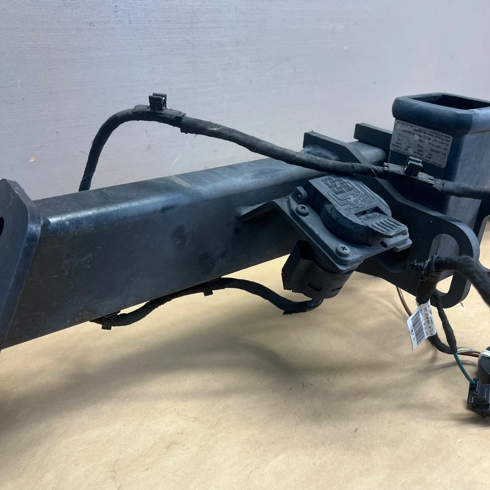 Remolque barra de impacto parachoques trasero Audi Q7 SQ7 2017-2025 enganche de remolque OEM Foto 4 de 4