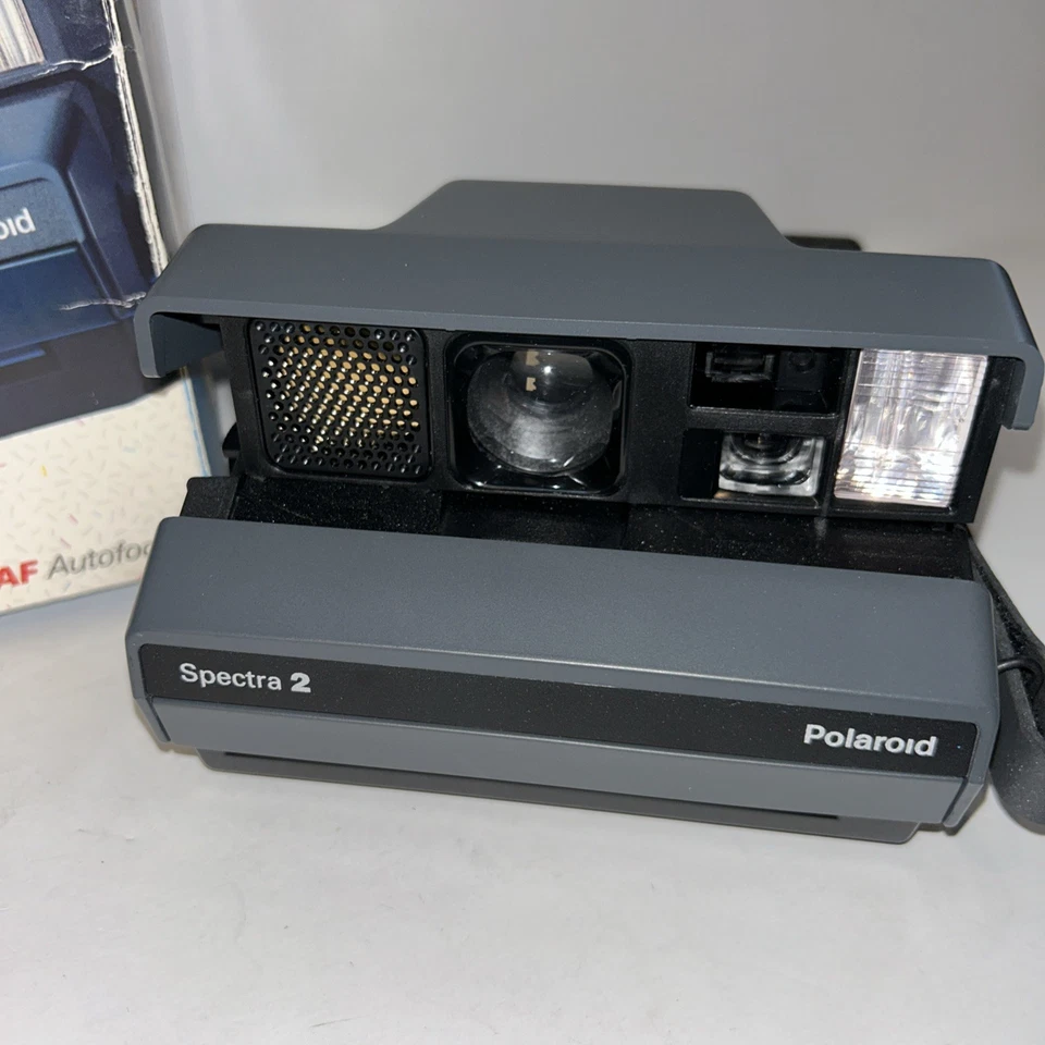 Vintage Polaroid Impulse 600 analoge Sofortbildkamera mit Pop-Up Blitz & Gurt - & Box - Bild 2 von 4