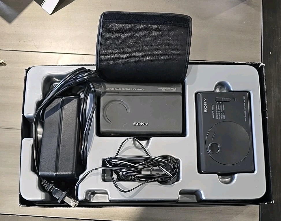 Sony ICF-SW100S With Complete Rare Accessory Kit Sold By Original