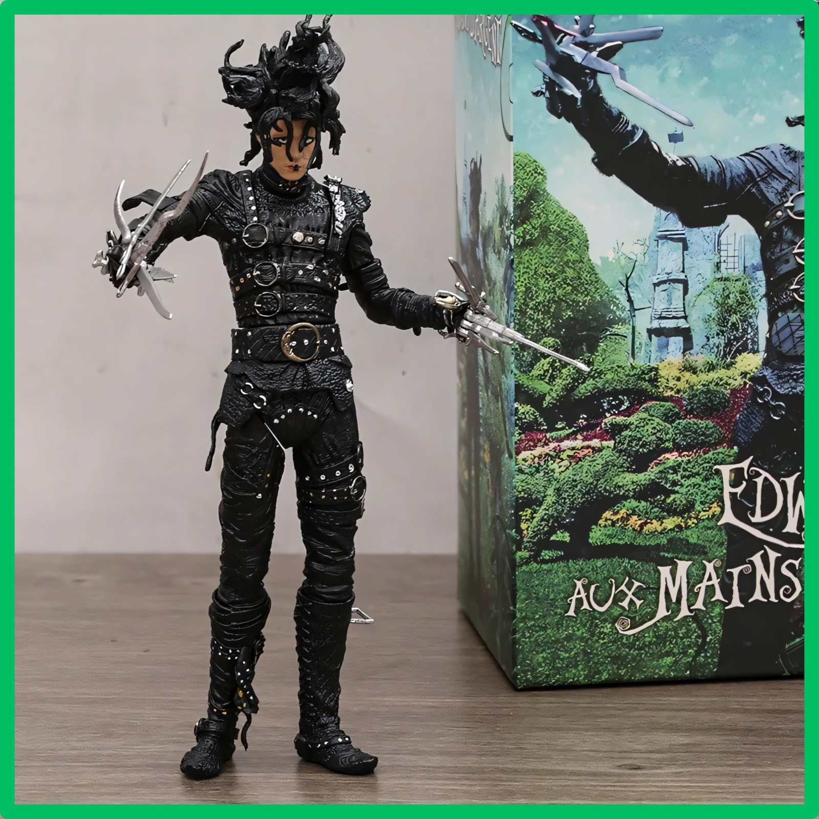 Figurine Edward aux Mains d'Argent 18 cm Robuste en PVC sans Assemblage requis