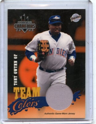2003 DONRUSS CHAMPIONS #TC-8 TONY GWYNN JERSEY #19/200 (JERSEY #19), PADRES, HOF