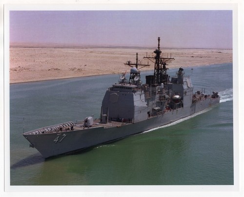 1990 Desert Shield Cruiser CG-47 USS Ticonderoga in Suez Canal 8x10 Photo