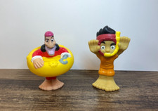 Disney Junior Jake & The Neverland Pirates Water Squirters Bath Captian Hook