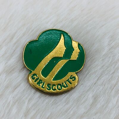 Vtg 1980 Girl Scout Membership Pin Badge Brooch Signed BB Co Bastian Bros
